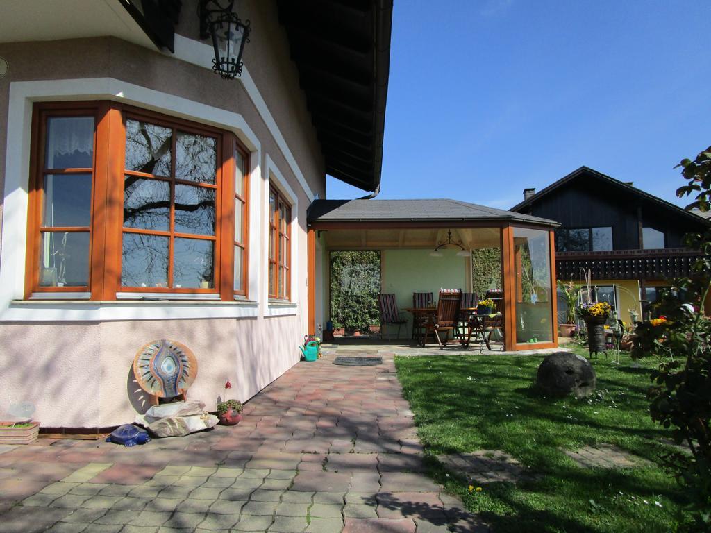 Haus Sundl - Privatzimmer Emmersdorf an der Donau Exterior photo